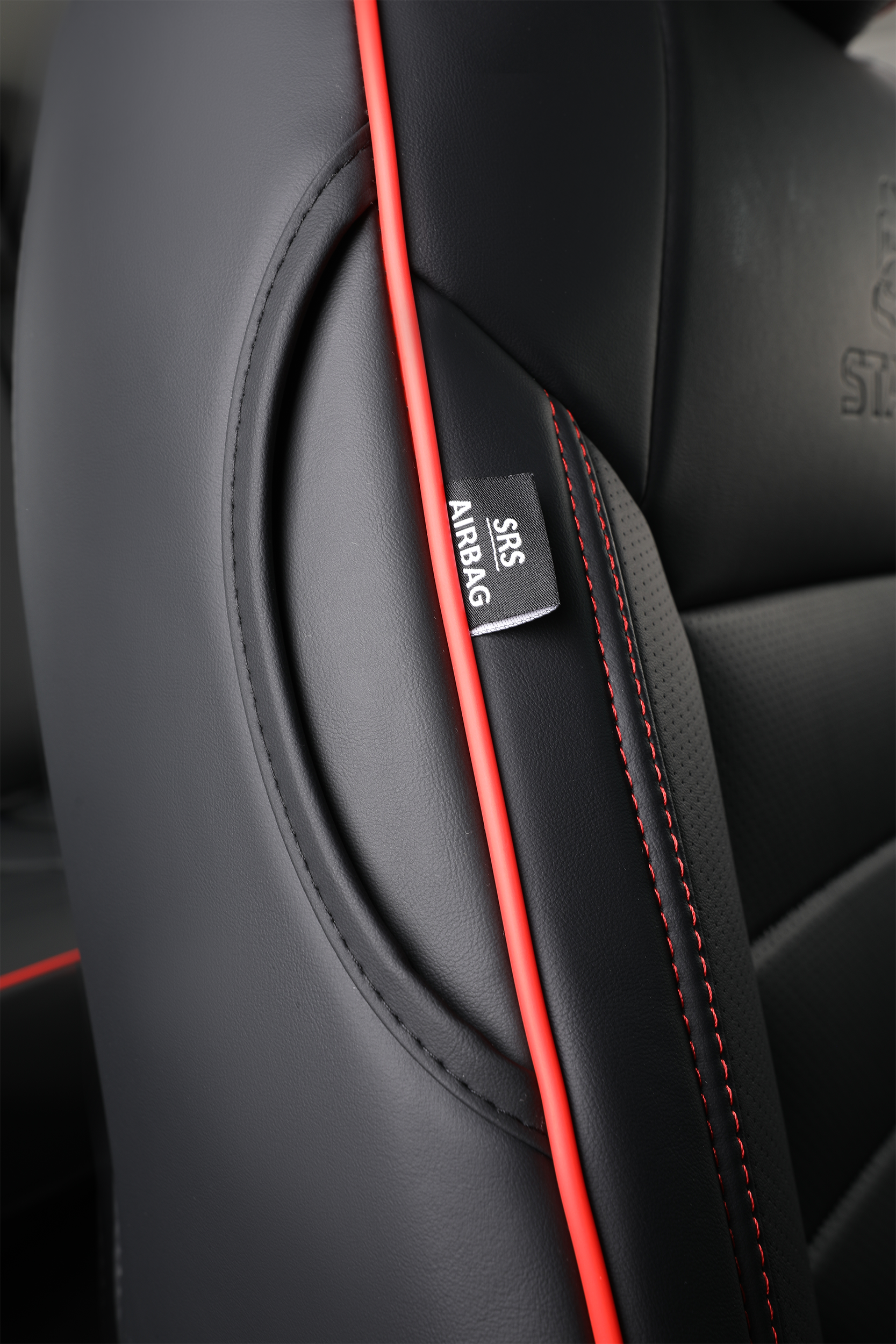 2nd Gen STAR5 Premium Seat Covers – Full Set for 5-Seater Sedans, SUVs & Trucks (Sporty Black)